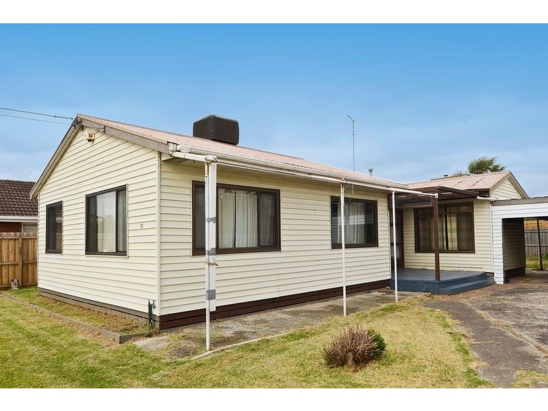 10 Hillford Street, Newcomb VIC 3219