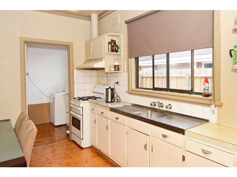10 Hillford Street, Newcomb VIC 3219