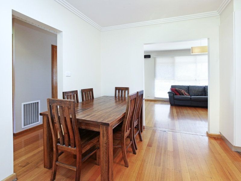 24 Watsons Road, Newcomb VIC 3219