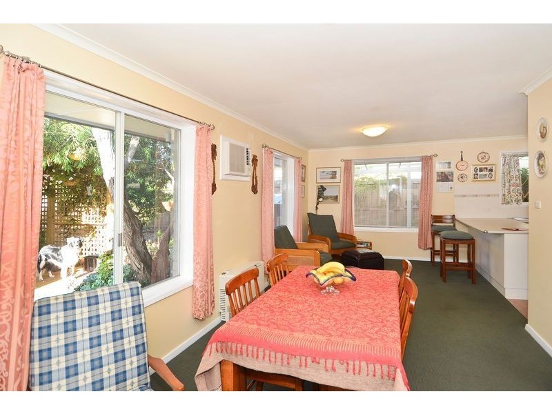 30 Dorward Ave, Newcomb VIC 3219