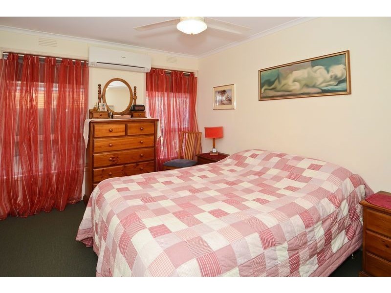 30 Dorward Ave, Newcomb VIC 3219