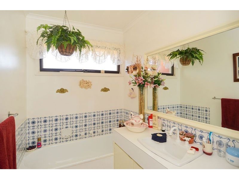 76 Pioneer Road, Grovedale VIC 3216