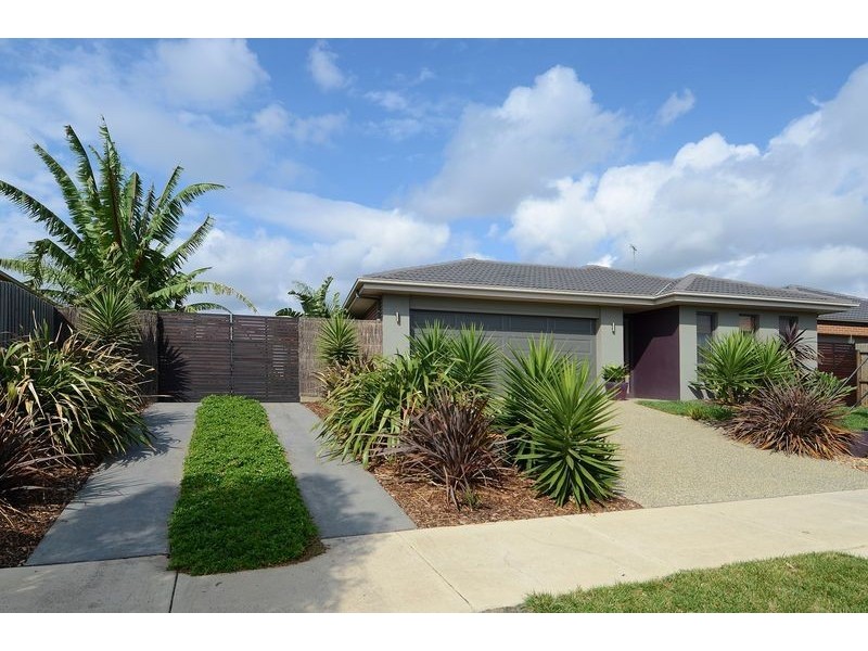 32 Newhaven Avenue, St Albans Park VIC 3219