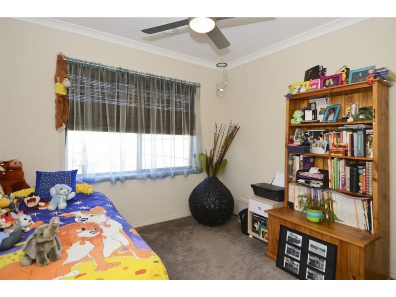 32 Newhaven Avenue, St Albans Park VIC 3219