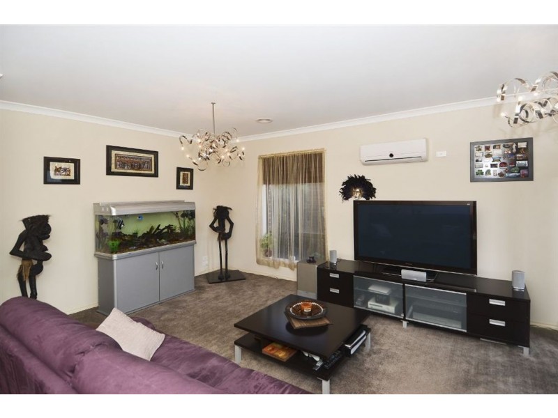 32 Newhaven Avenue, St Albans Park VIC 3219