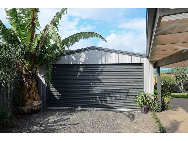 32 Newhaven Avenue, St Albans Park VIC 3219