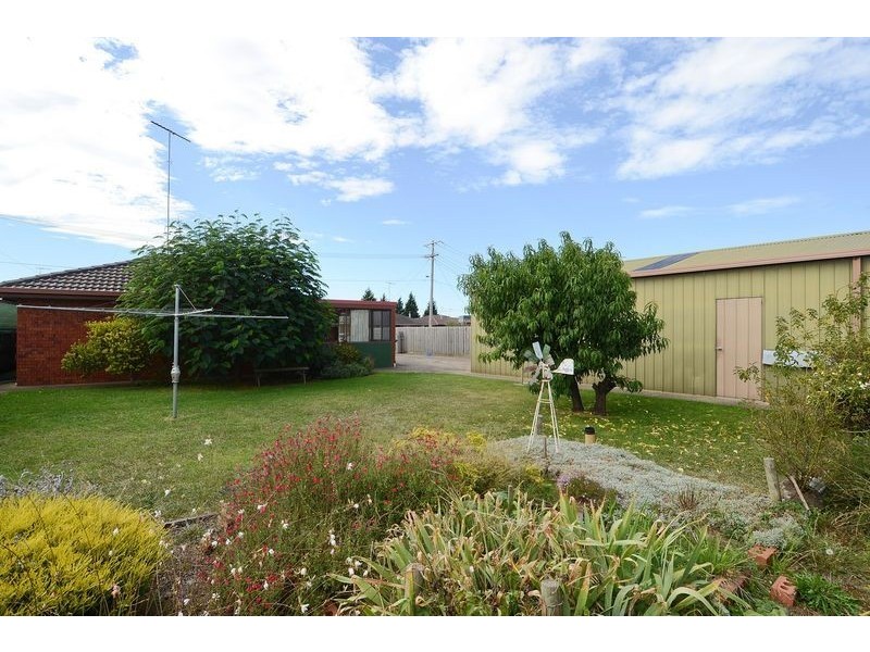 51 Enfield Drive, St Albans Park VIC 3219