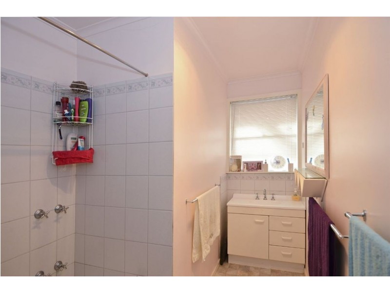 63 Neptune Avenue, Newcomb VIC 3219