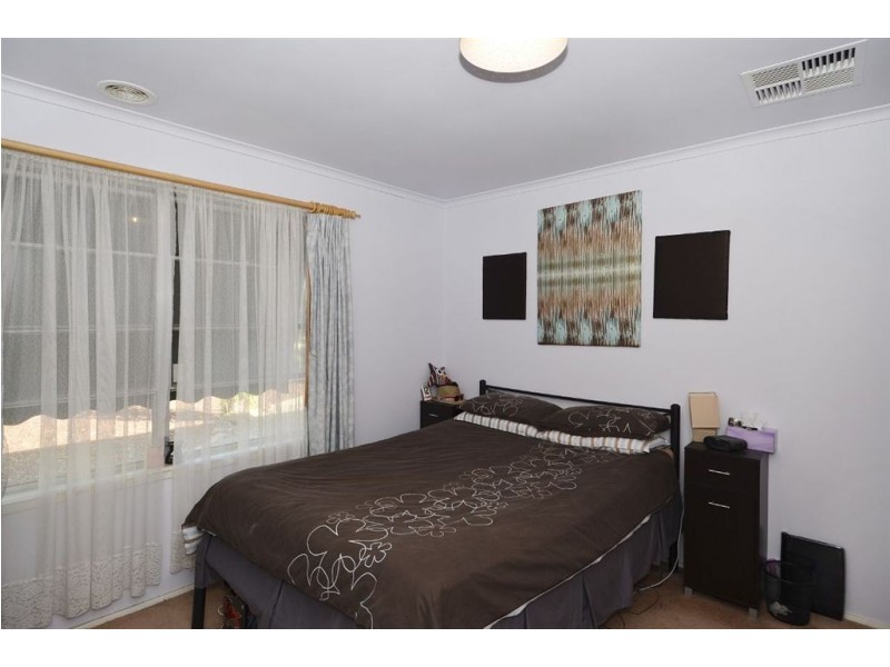 63 Neptune Avenue, Newcomb VIC 3219