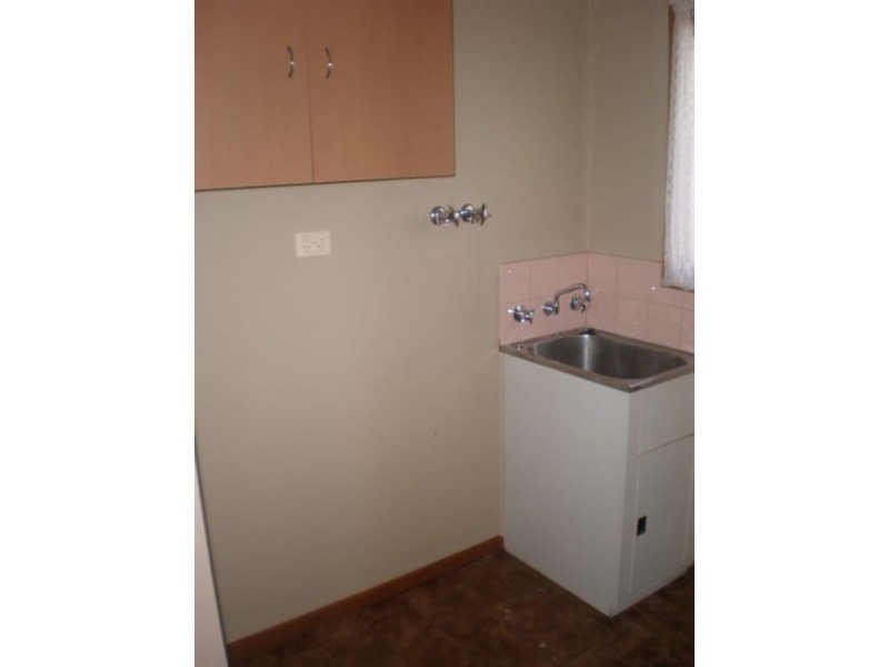 4 McGill Court, St Albans Park VIC 3219