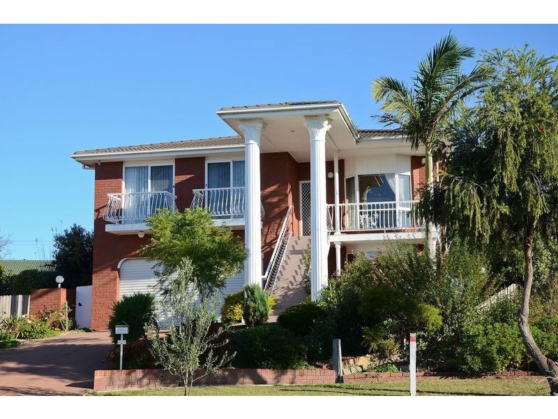 4 Booral Court, Grovedale VIC 3216