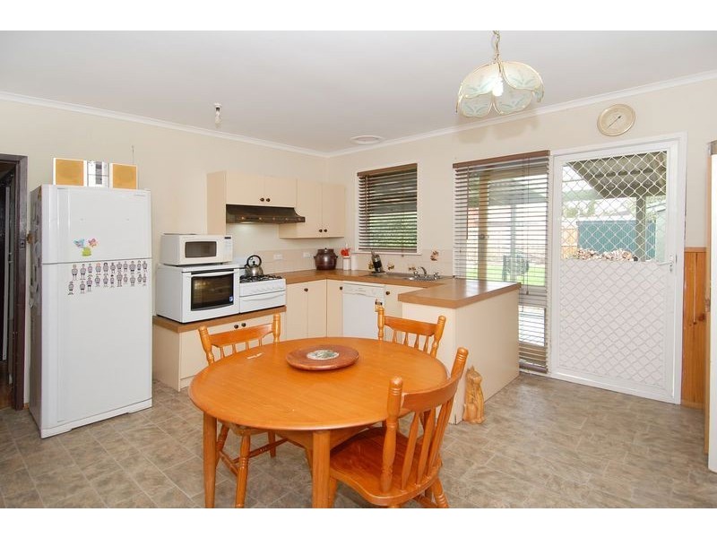 42 Neptune Avenue, Newcomb VIC 3219