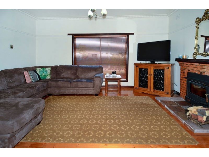 9 Ivy Street, Newcomb VIC 3219