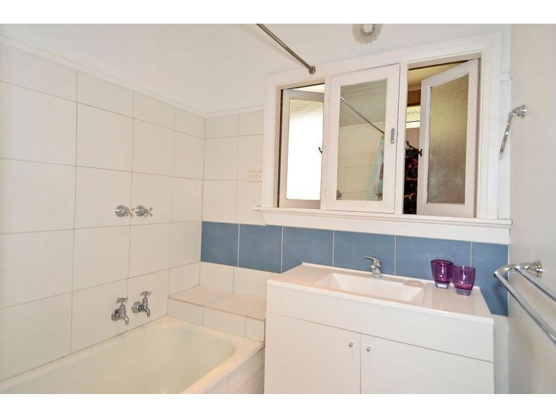 9 Ivy Street, Newcomb VIC 3219