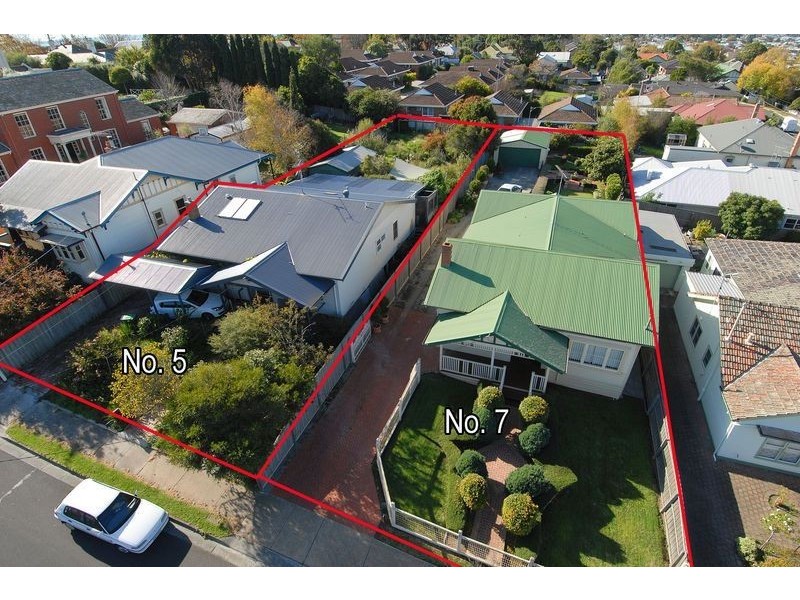 5 Harcourt Street, Newtown VIC 3220