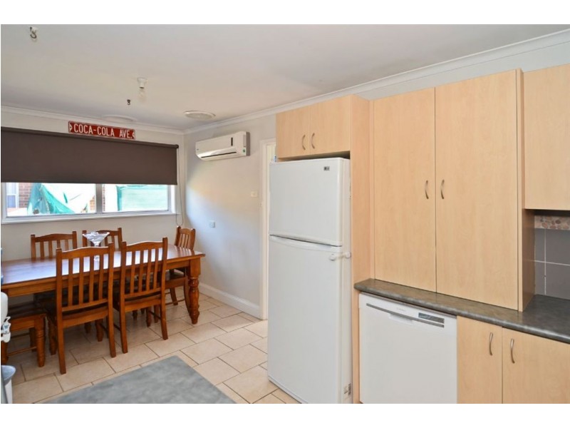 24 Hibiscus Crescent, Newcomb VIC 3219