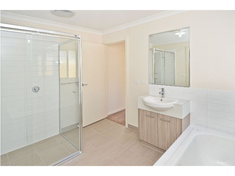 B/29 Poplar Street, Newcomb VIC 3219