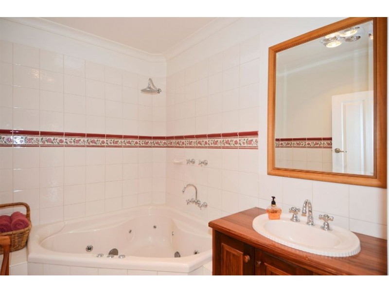 34 Miller Street, Newcomb VIC 3219