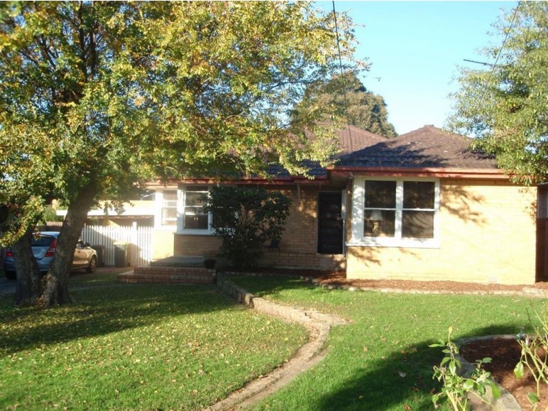 1 Strickland Avenue, Highton VIC 3216