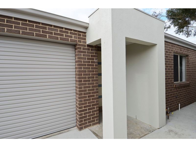 2/41 Wilsons Road, Newcomb VIC 3219