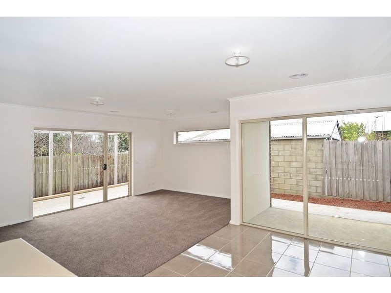 2/41 Wilsons Road, Newcomb VIC 3219