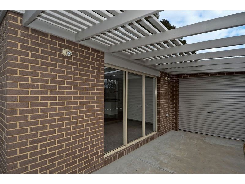 2/41 Wilsons Road, Newcomb VIC 3219