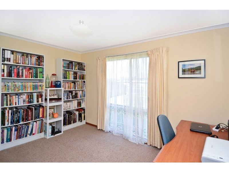 2/172 Coppards Road, Whittington VIC 3219