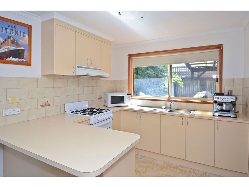 2/172 Coppards Road, Whittington VIC 3219