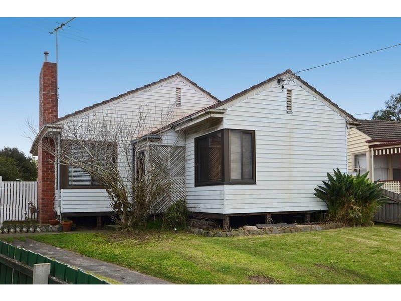14 Gibbs Street, Newcomb VIC 3219