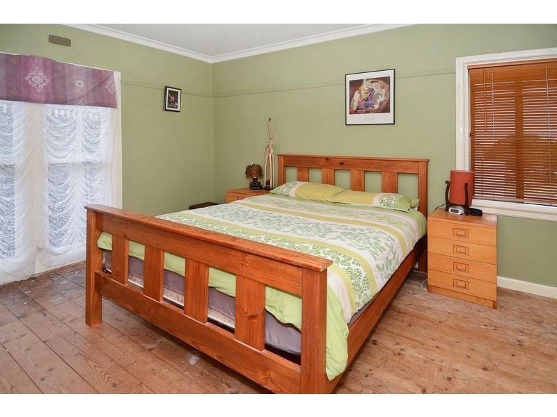 14 Gibbs Street, Newcomb VIC 3219