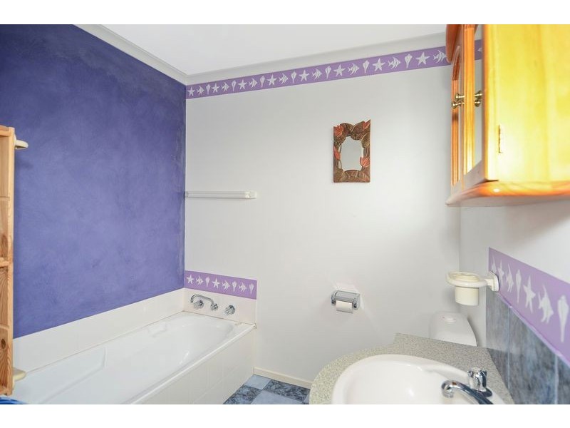 2/328 Aberdeen Street, Manifold Heights VIC 3218