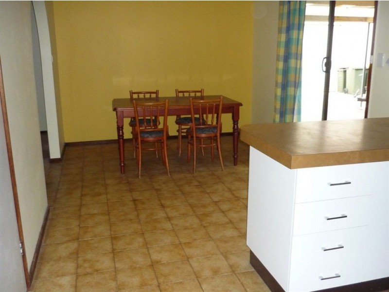 13 Aldershot Road, St Albans Park VIC 3219