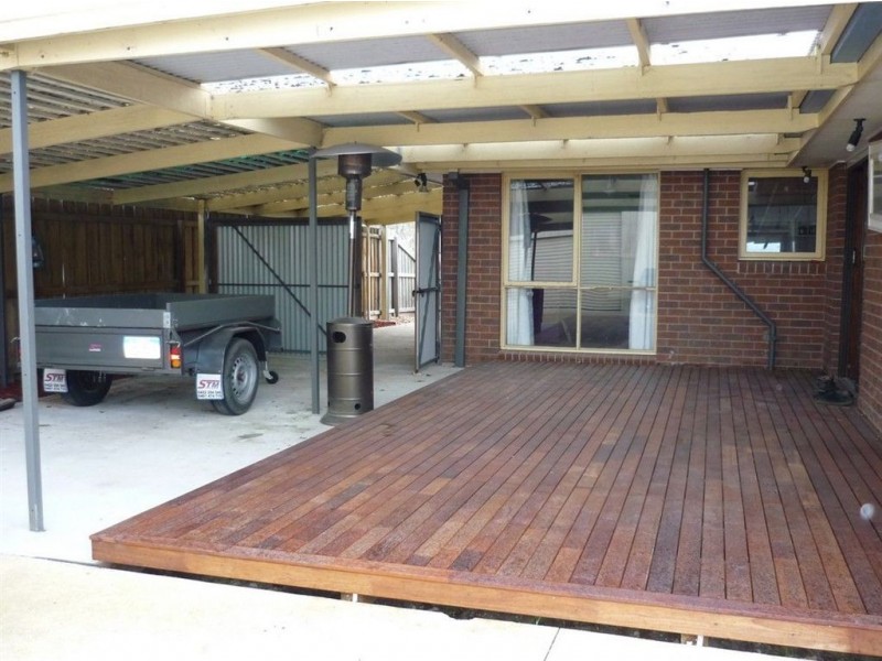 13 Aldershot Road, St Albans Park VIC 3219