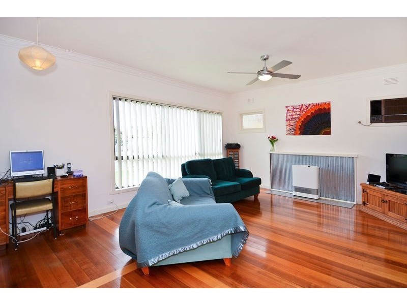 12 Ivy Street, Newcomb VIC 3219