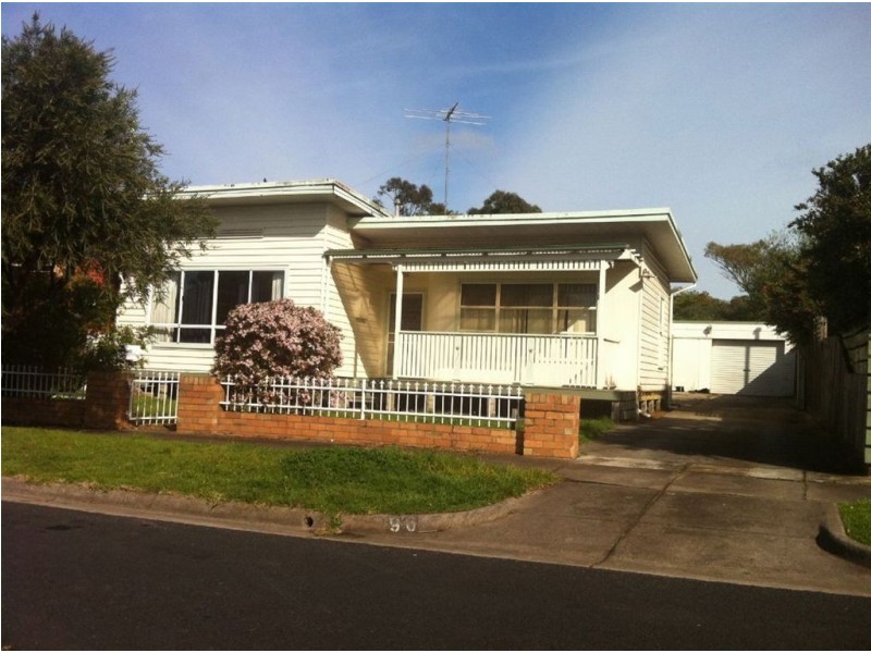 96 Calvert Street, Hamlyn Heights VIC 3215