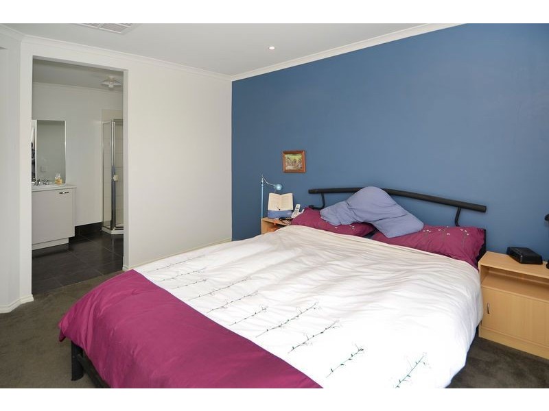 106 Grove Road, Grovedale VIC 3216