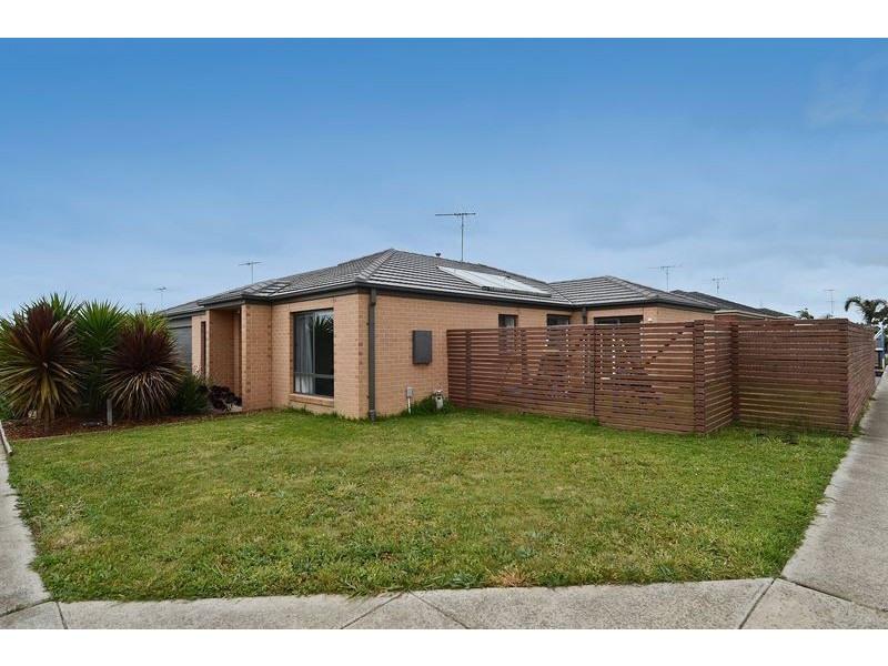 106 Grove Road, Grovedale VIC 3216