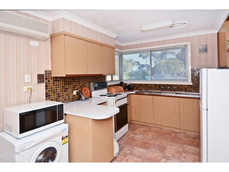 825 Bellarine Highway, Leopold VIC 3224