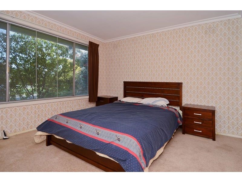 825 Bellarine Highway, Leopold VIC 3224