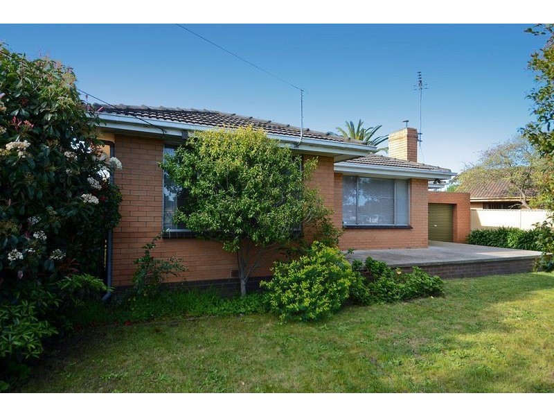 825 Bellarine Highway, Leopold VIC 3224