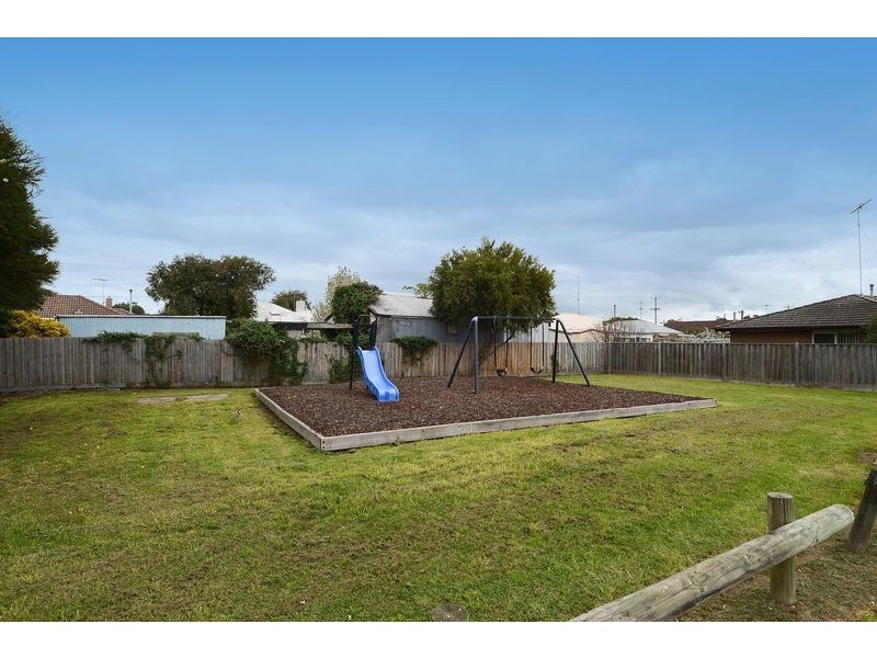 1 Tilly Court, Newcomb VIC 3219