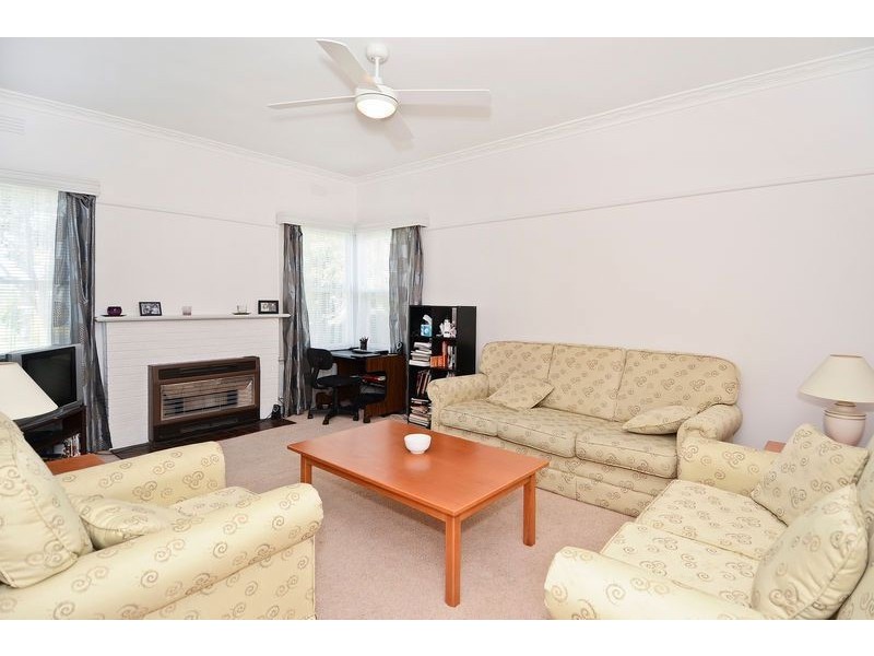 64 Vines Road, Hamlyn Heights VIC 3215