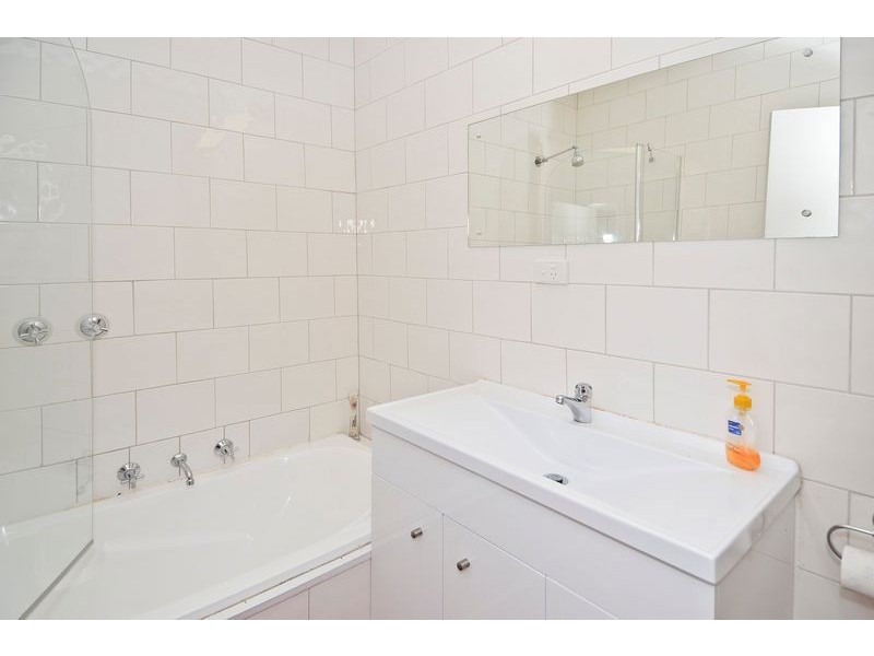 64 Vines Road, Hamlyn Heights VIC 3215