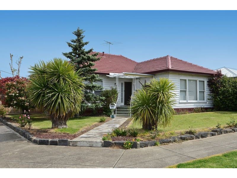 17 Drysdale Avenue, Hamlyn Heights VIC 3215