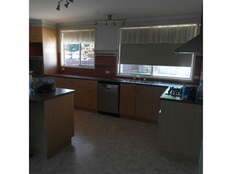 9 Lucas Street, Newcomb VIC 3219