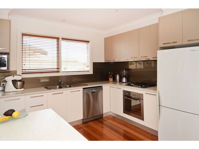 38 Ivy Street, Newcomb VIC 3219