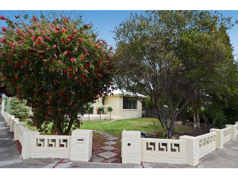 38 Ivy Street, Newcomb VIC 3219