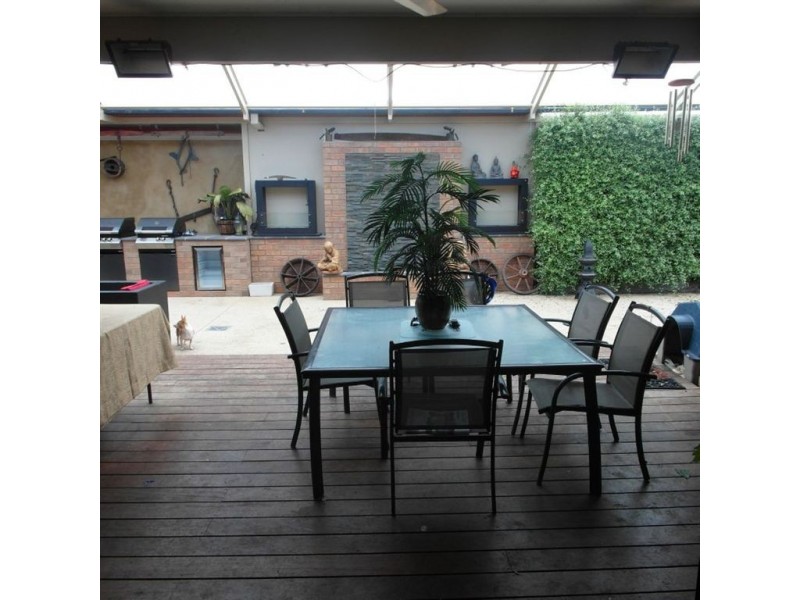 39 Newhaven Avenue, St Albans Park VIC 3219