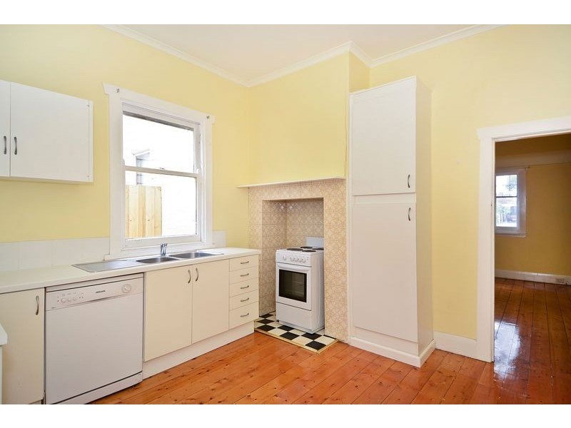 66 Breakwater Road, East Geelong VIC 3219