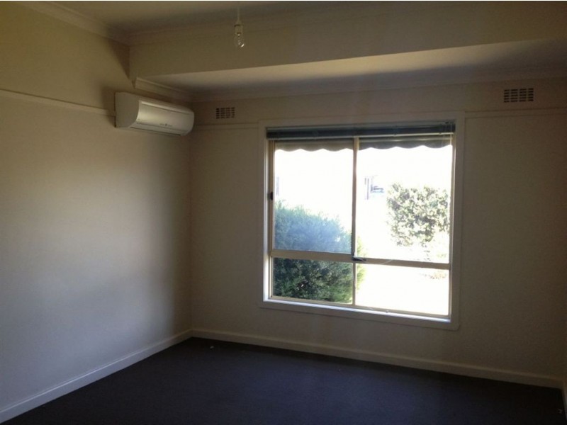 4 Bromley Street, Thomson VIC 3219